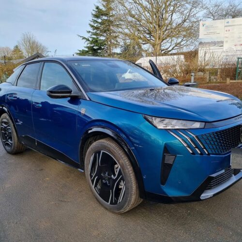 Peugeot E-3008 – Hybride & Électrique – 2023